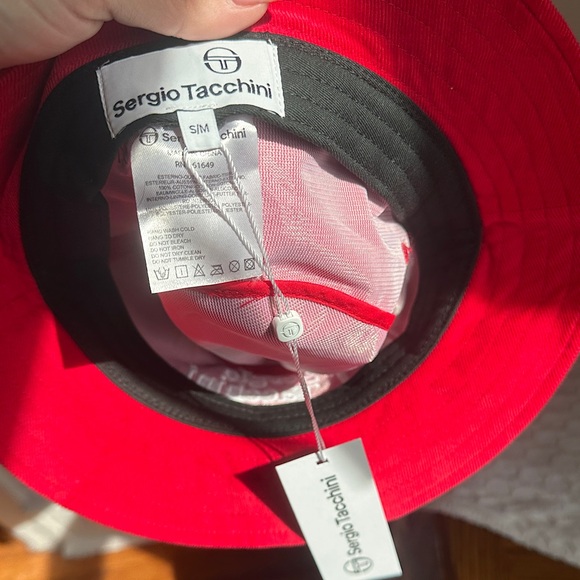 Sergio Tacchini Bucket Hat Tango Red Embroidered ST Logo Corduroy Retro Festival - Picture 11 of 14